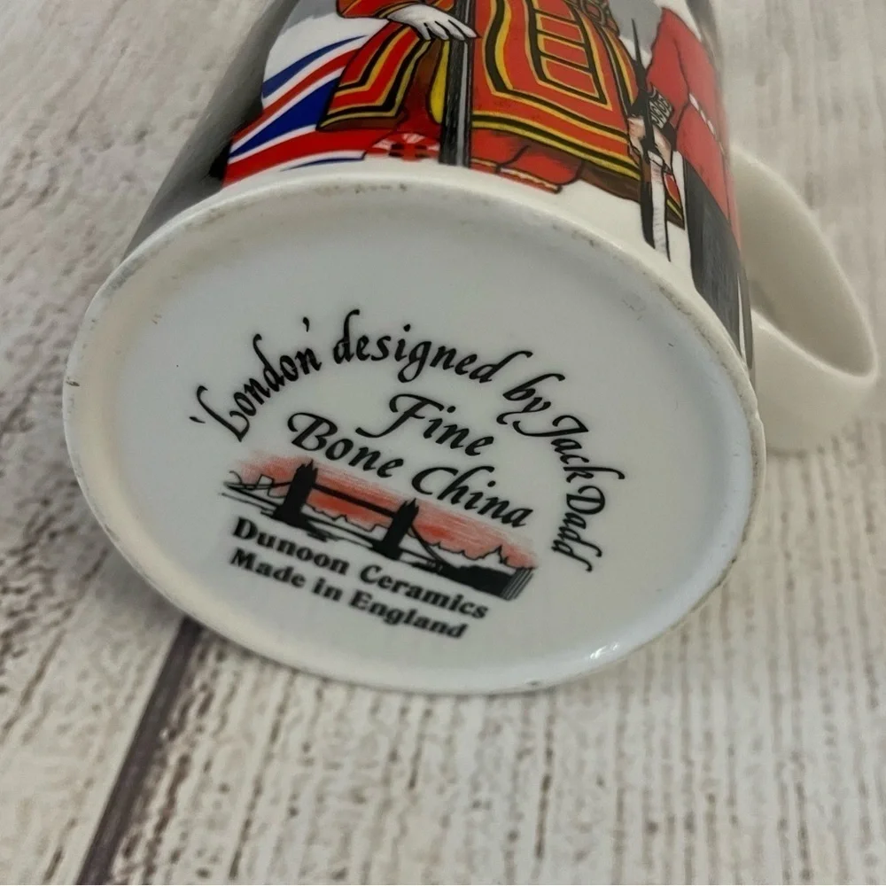 DUNOON CERAMICS London Designed Jack Dadd Fine Bone China Mug Made in England